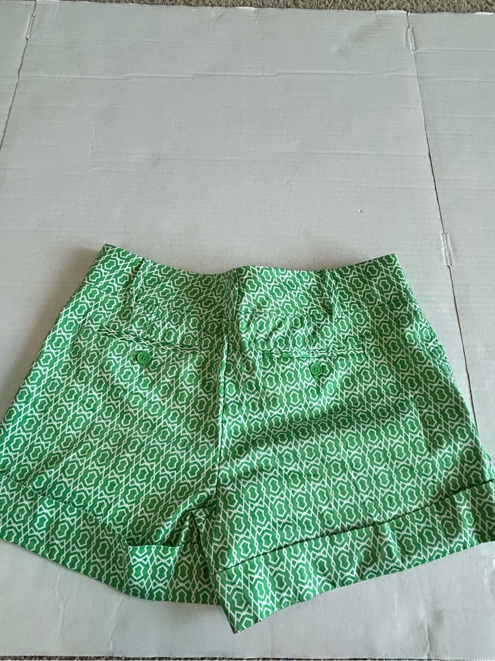 New York & Company Green Geometric Ruffle-Hem Shorts - Picture 2 of 5